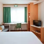 Ibis 3*