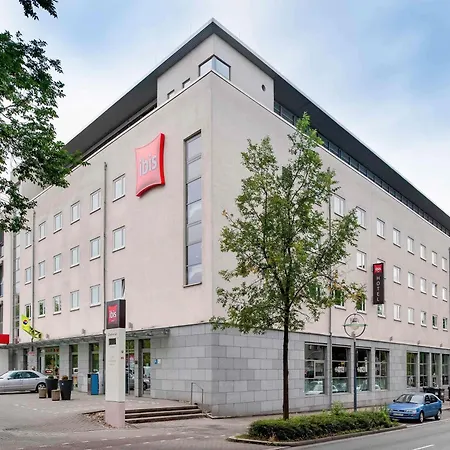 Ibis Szálloda